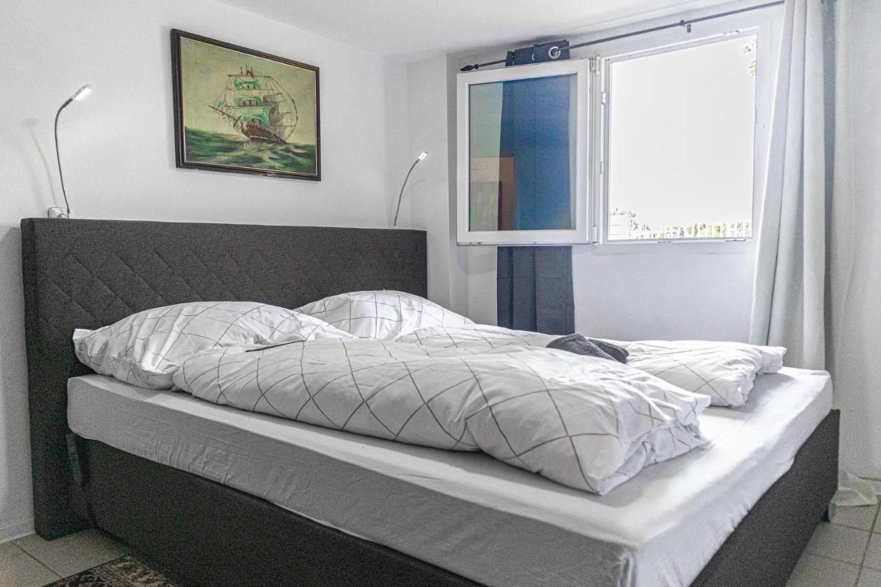Exquisite Shared Villa - Your Private Room In This Beautiful Home Вена Экстерьер фото